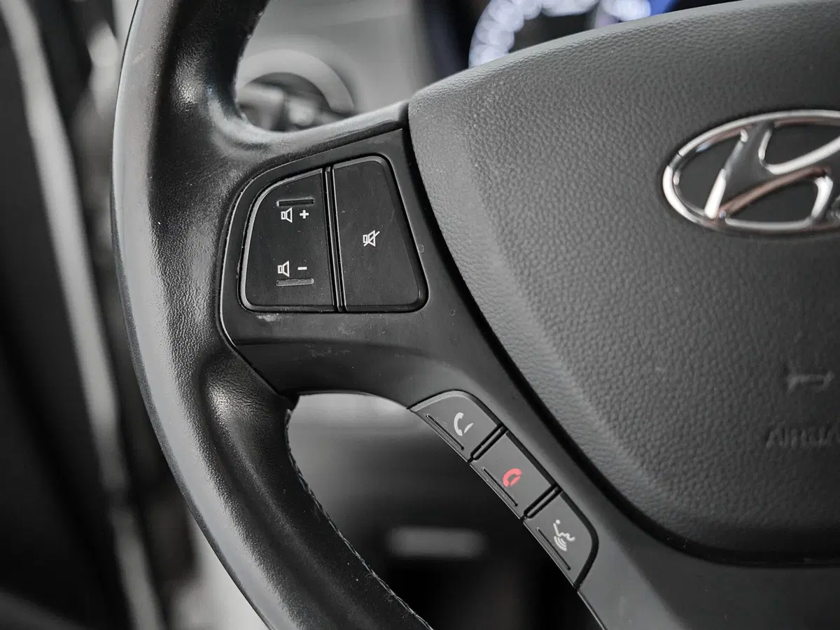 Hyundai i10 usata a Prato (10)