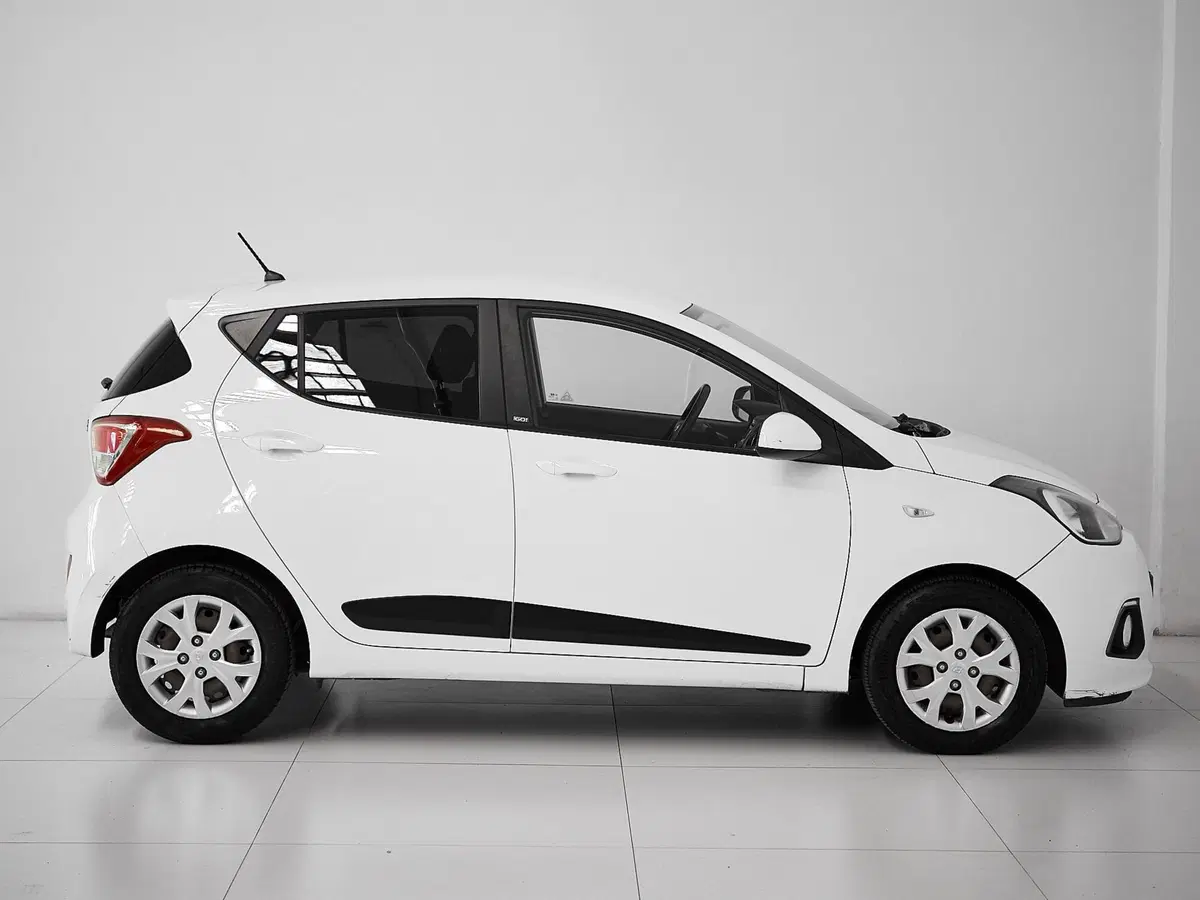 Hyundai i10 usata a Prato (7)