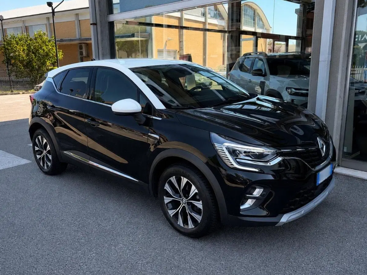 Renault Captur usata a Rimini (2)