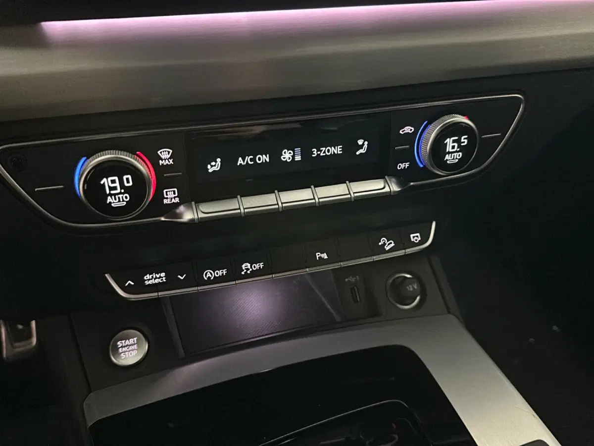 Audi Q5 Sportback usata a Napoli (17)