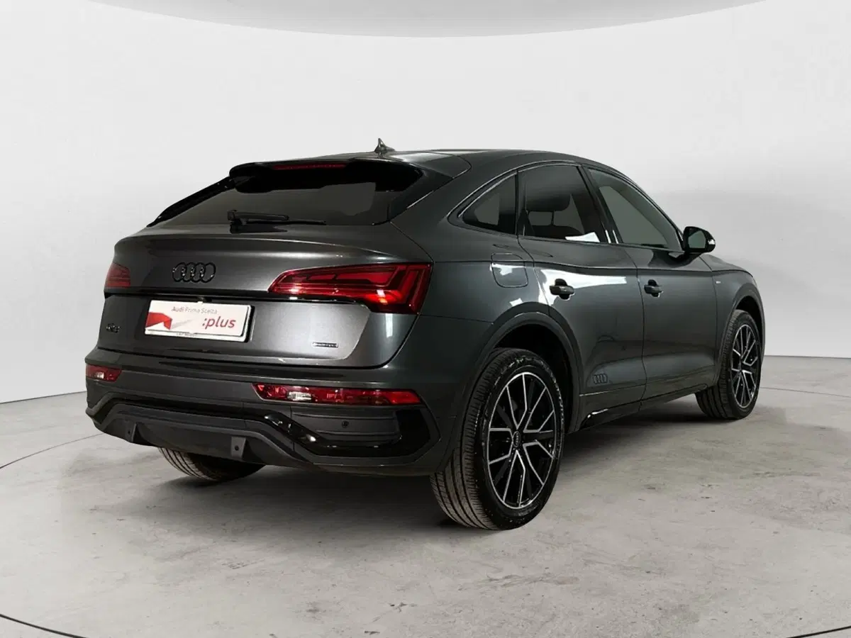Audi Q5 Sportback usata a Napoli (4)