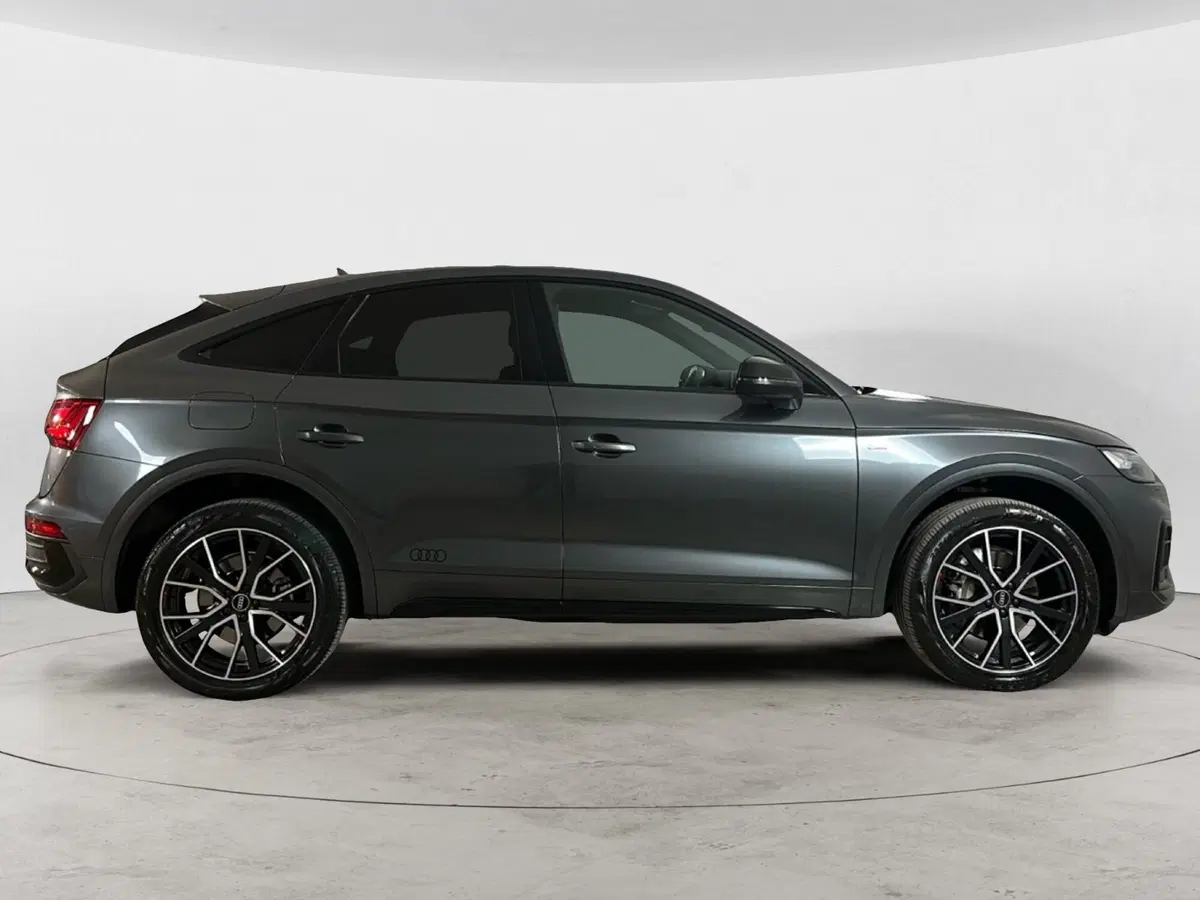 Audi Q5 Sportback usata a Napoli (5)
