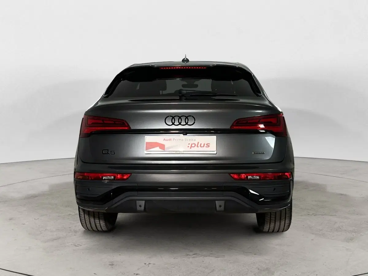 Audi Q5 Sportback usata a Napoli (6)