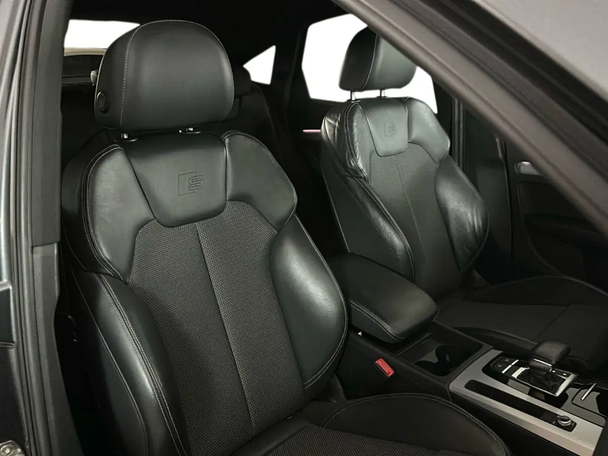 Audi Q5 Sportback usata a Napoli (9)