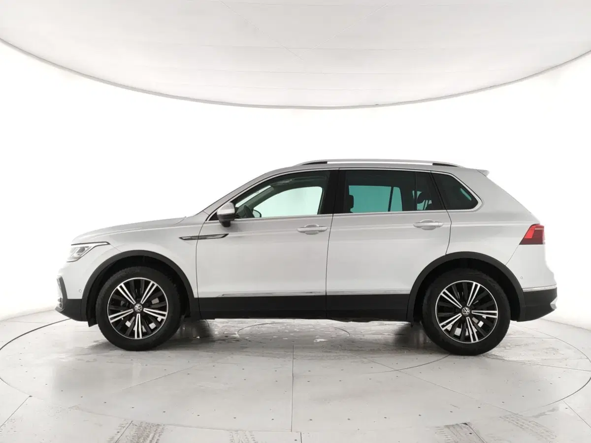 Volkswagen Tiguan usata a Napoli (2)