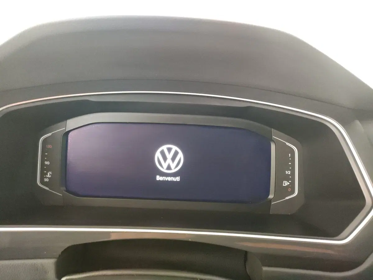 Volkswagen Tiguan usata a Napoli (15)
