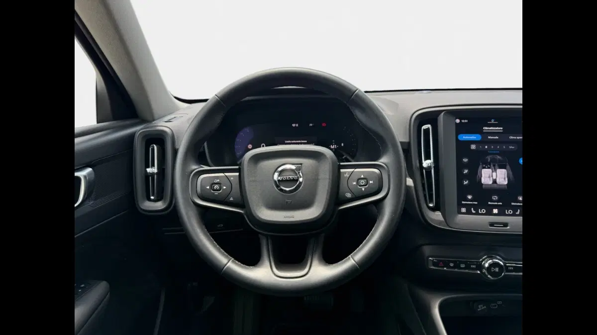 Volvo XC40 usata a Palermo (8)