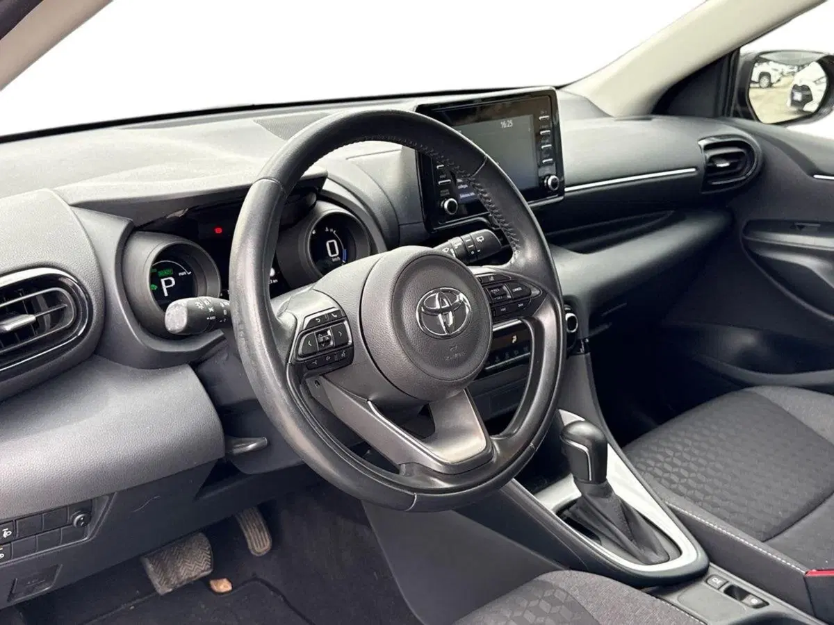 Toyota Yaris usata a Palermo (7)