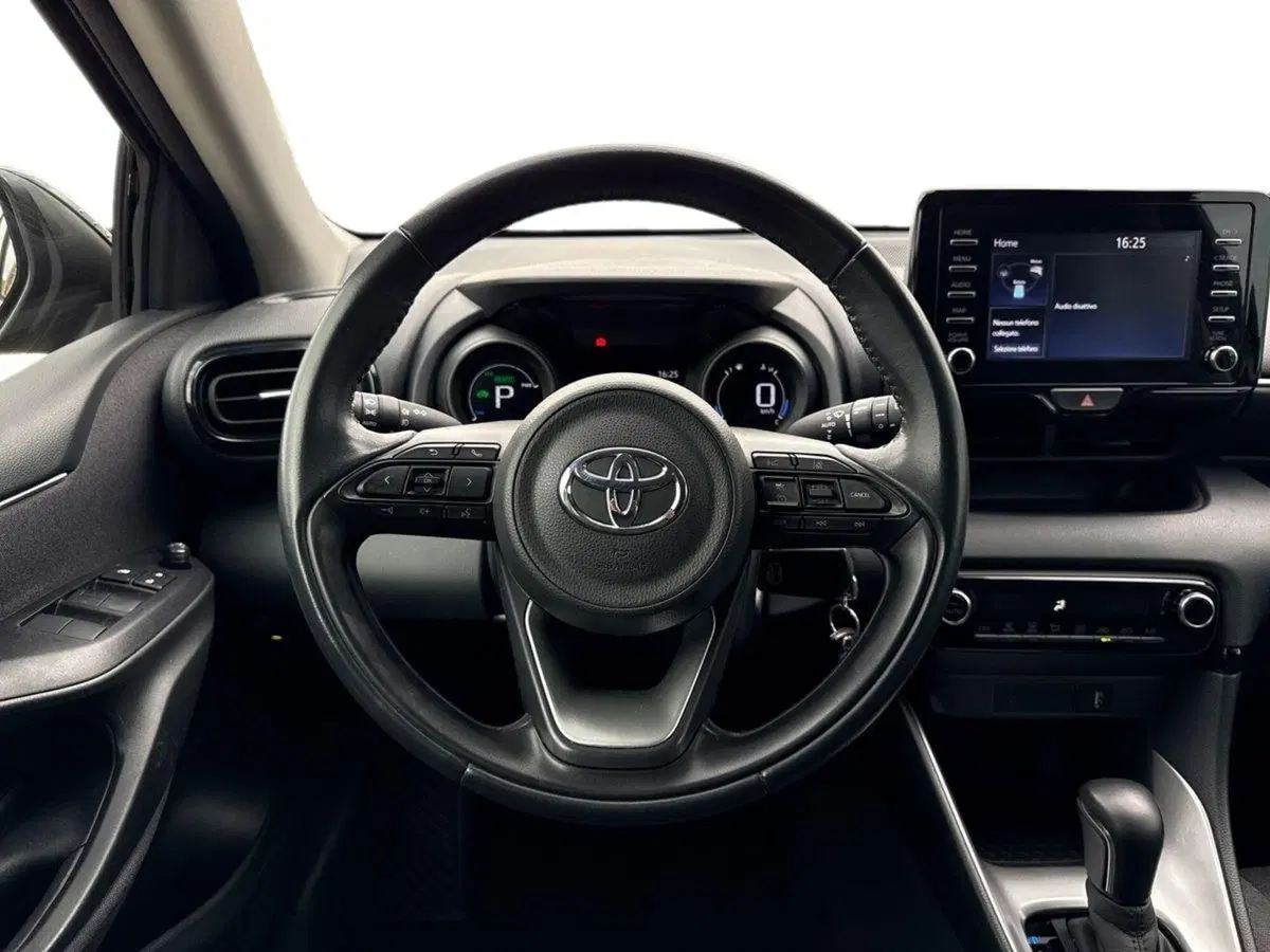 Toyota Yaris usata a Palermo (8)