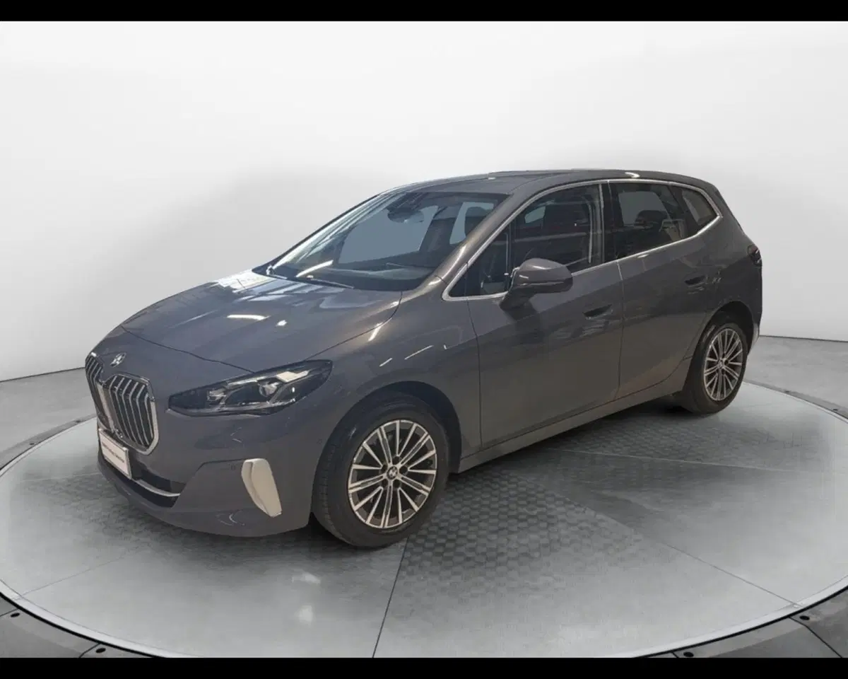 BMW Serie 2 Active Tourer usata a Napoli