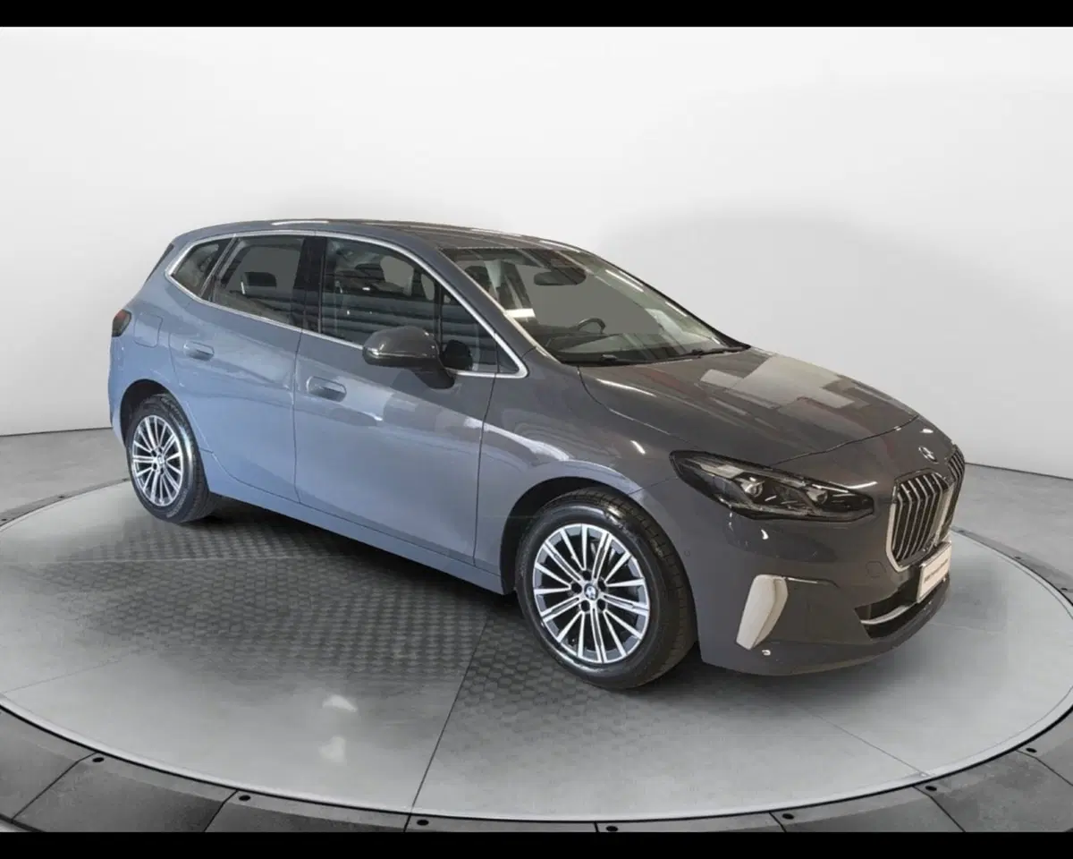 BMW Serie 2 Active Tourer usata a Napoli (4)