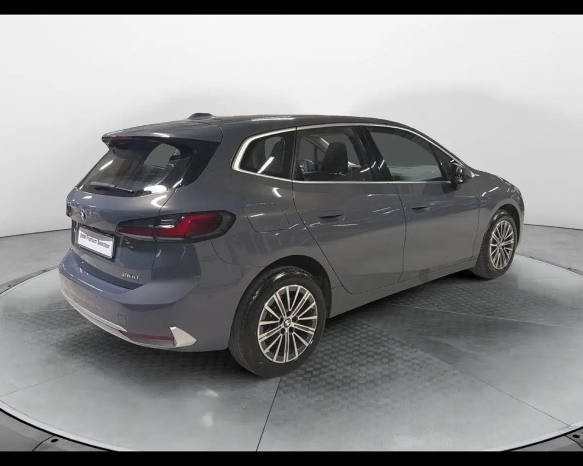 BMW Serie 2 Active Tourer usata a Napoli (6)