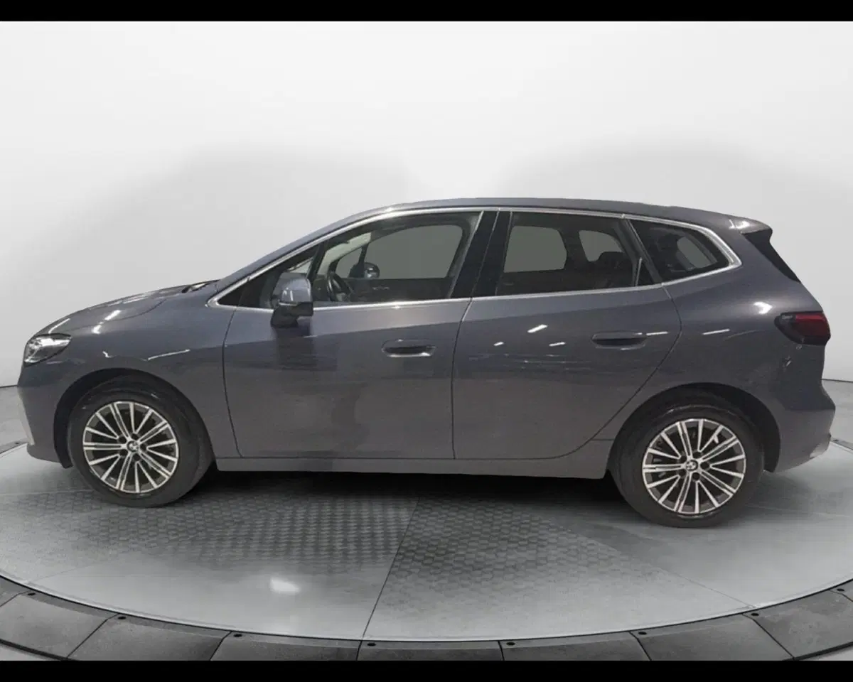 BMW Serie 2 Active Tourer usata a Napoli (9)