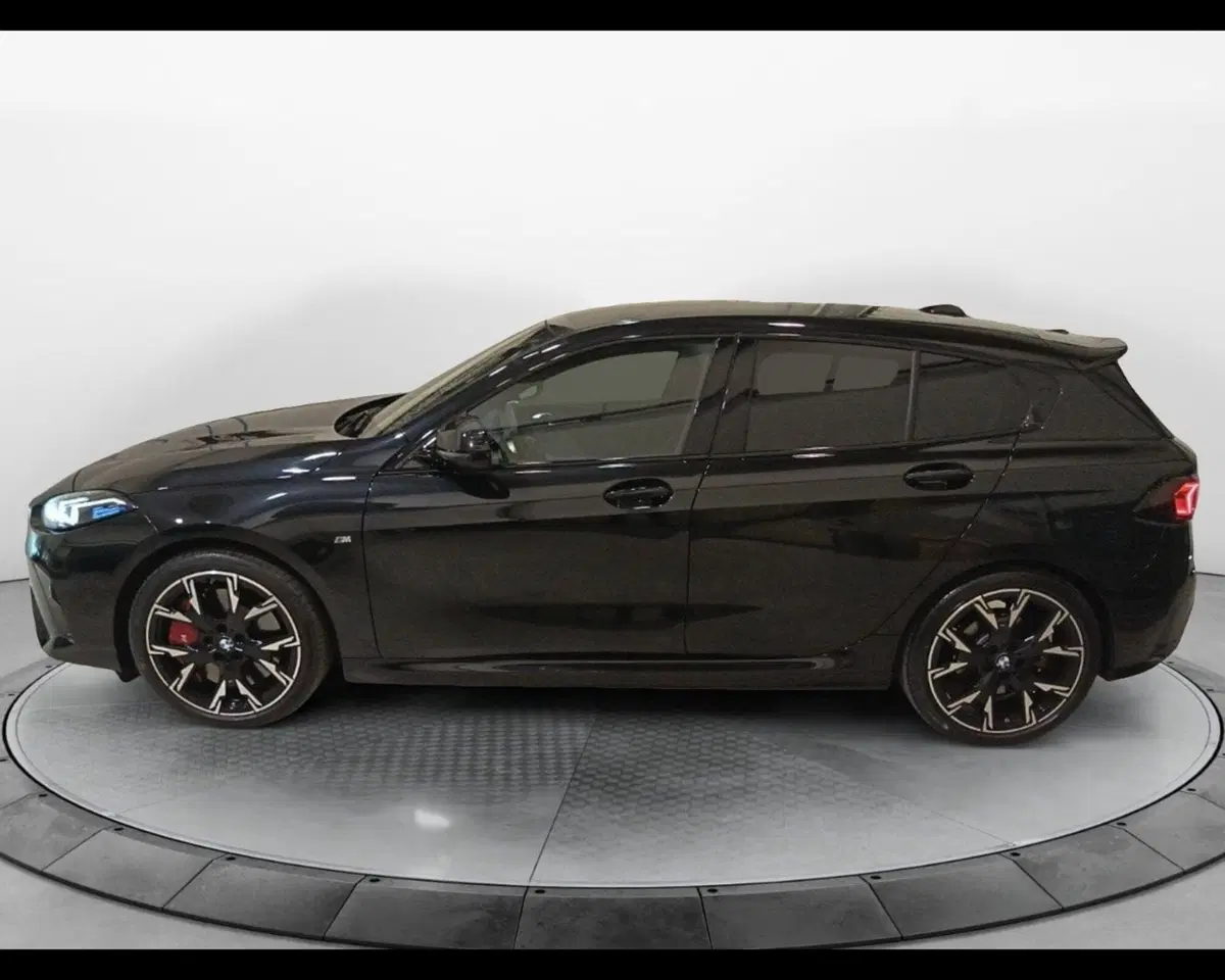 BMW Serie 1 usata a Caserta (9)