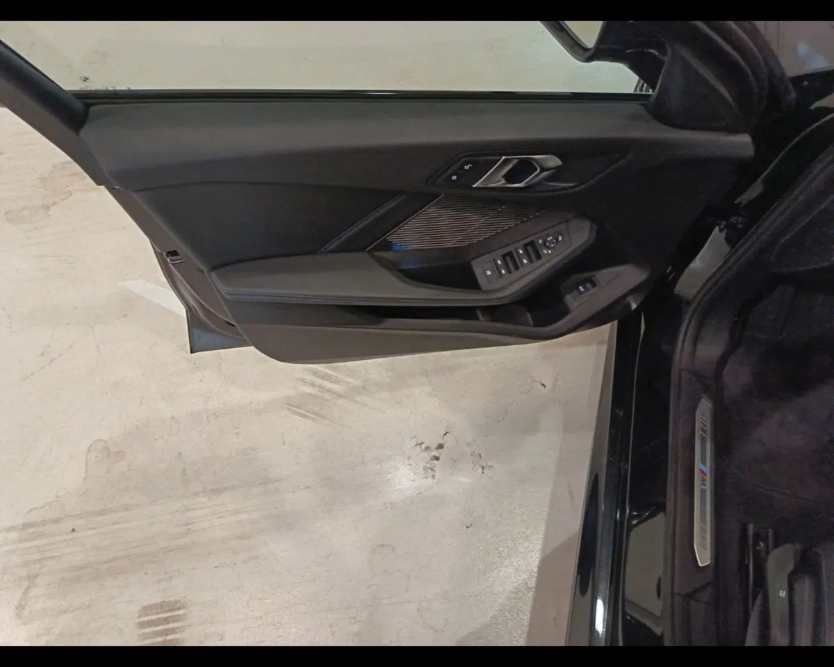 BMW Serie 1 usata a Caserta (13)