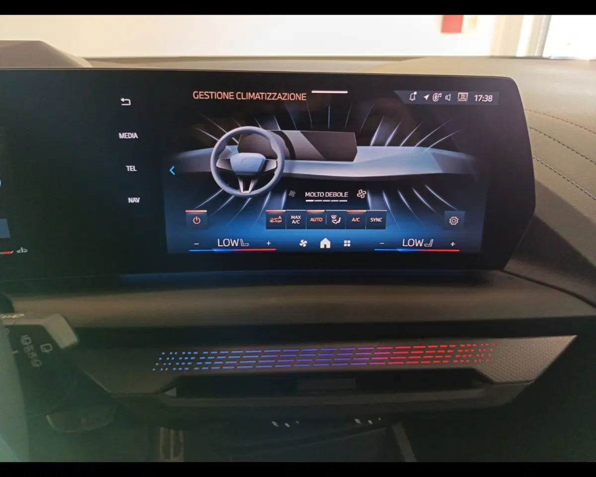 BMW Serie 1 usata a Caserta (16)
