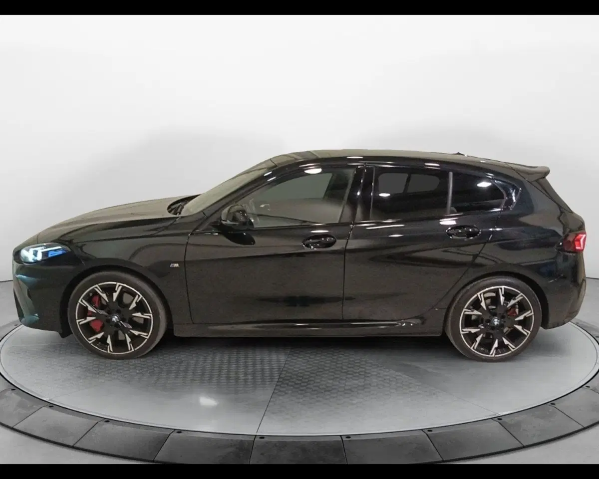 BMW Serie 1 usata a Caserta (9)