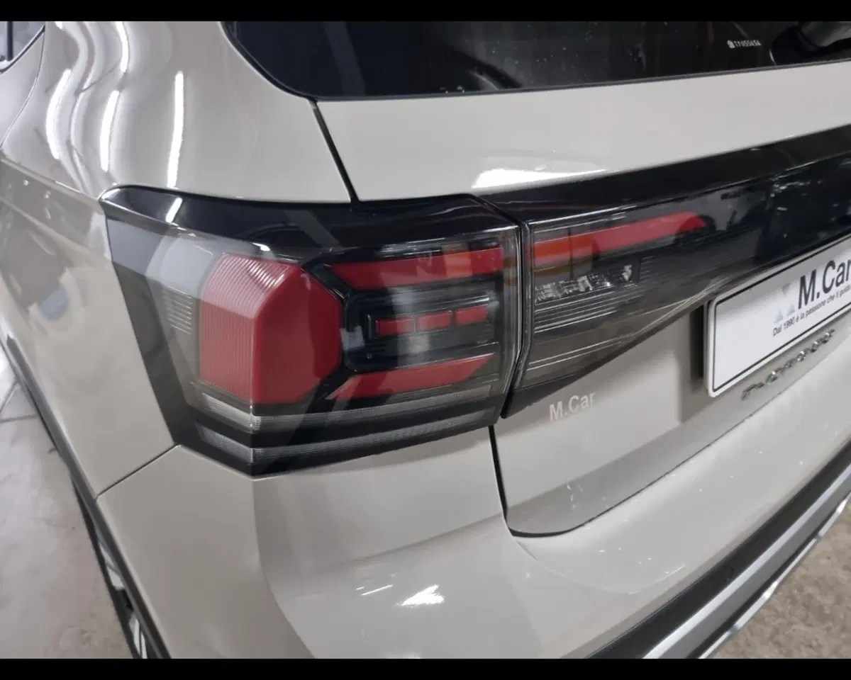 Volkswagen T-Cross usata a Caserta (11)
