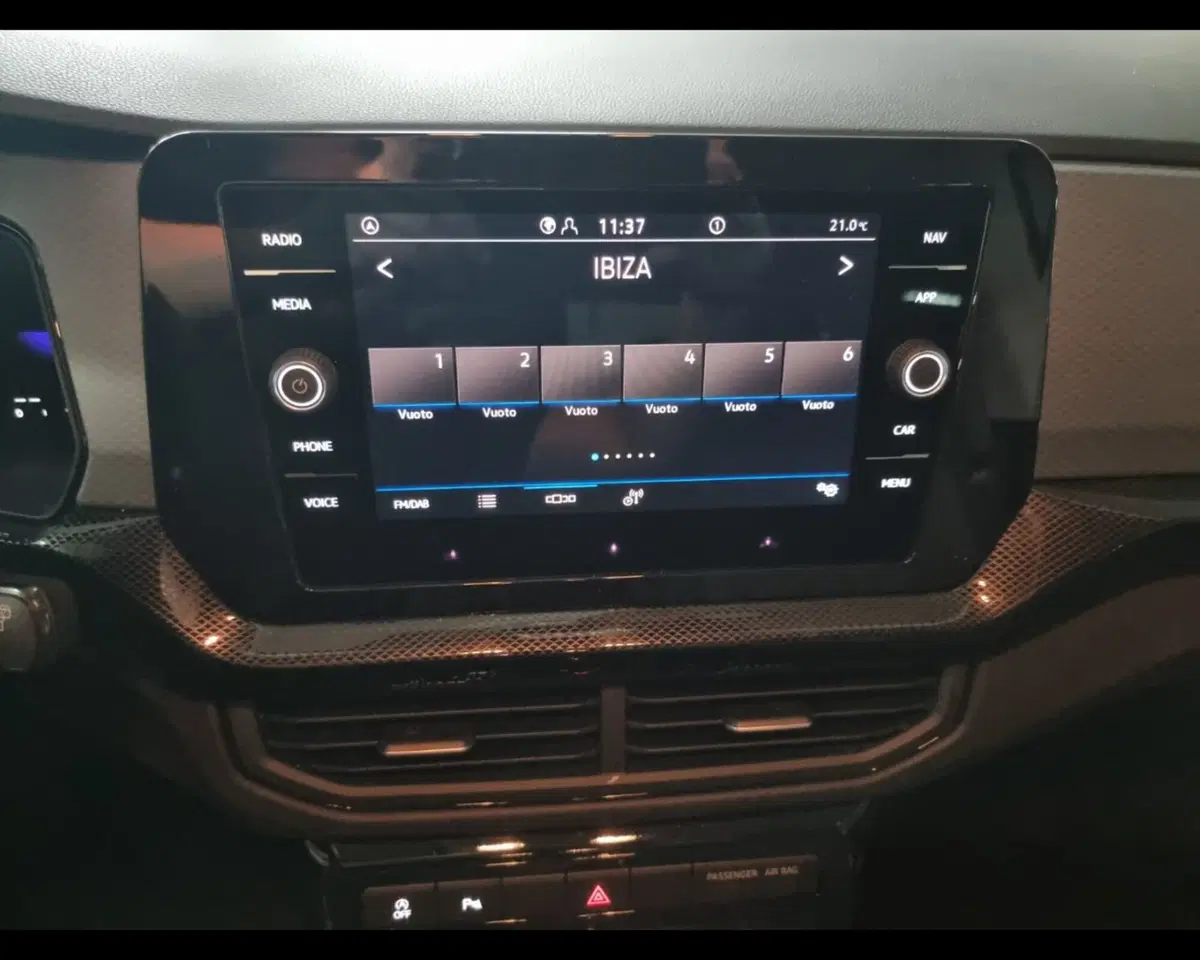 Volkswagen T-Cross usata a Caserta (14)