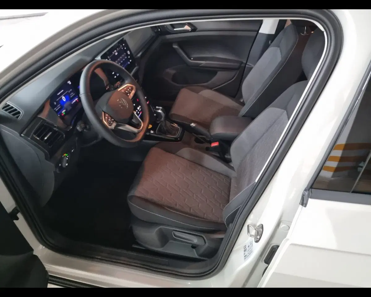 Volkswagen T-Cross usata a Caserta (20)