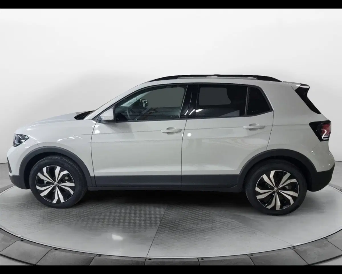 Volkswagen T-Cross usata a Caserta (8)
