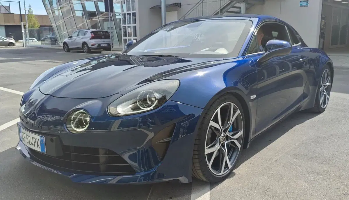 Alpine A110 usata a Torino