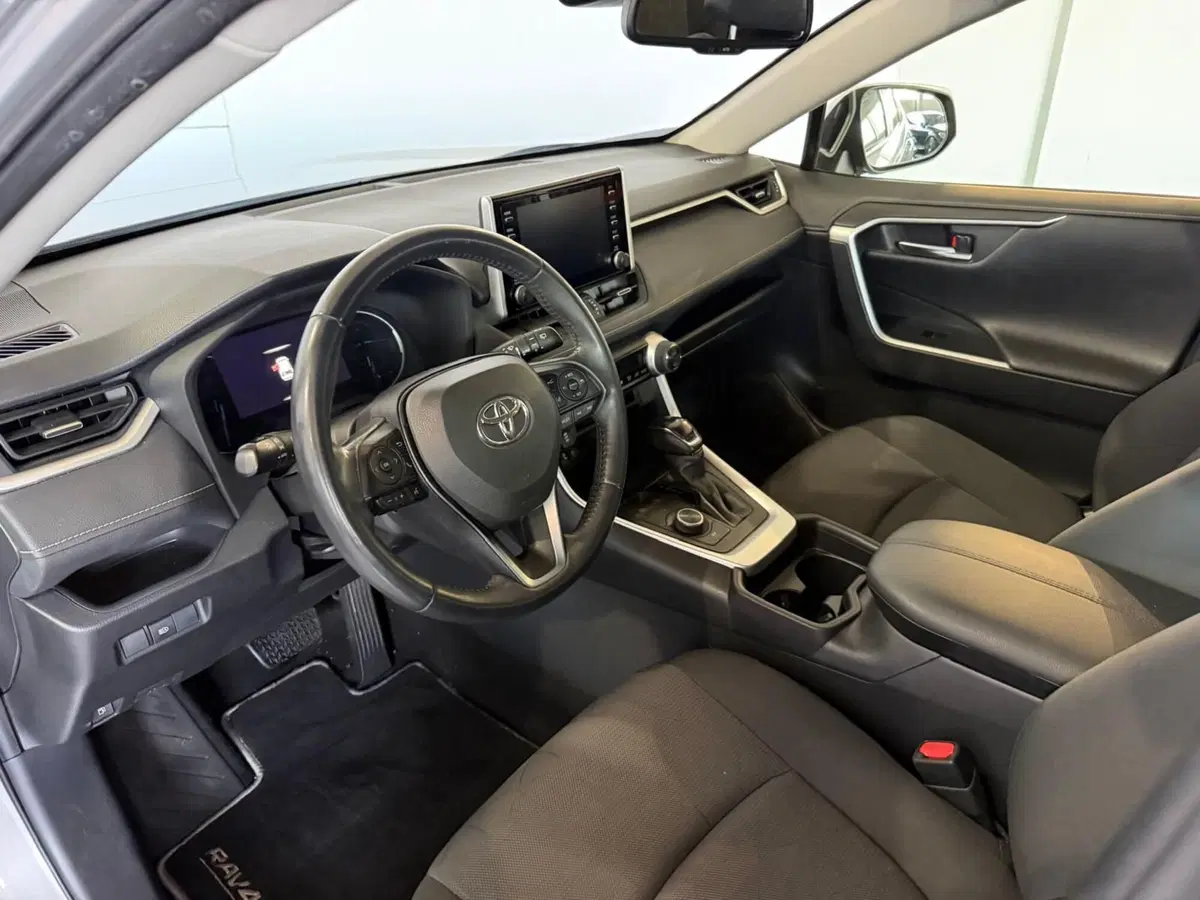 Toyota Rav4 usata a Monza e Brianza (11)