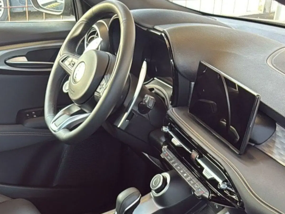 Alfa Romeo Tonale nuova a Salerno (12)
