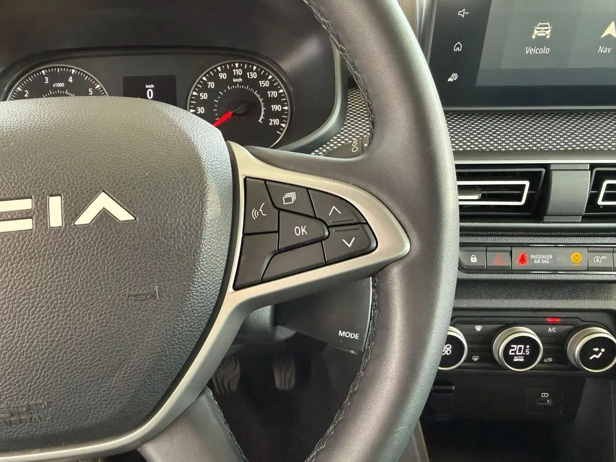 Dacia Sandero usata a Brescia (12)