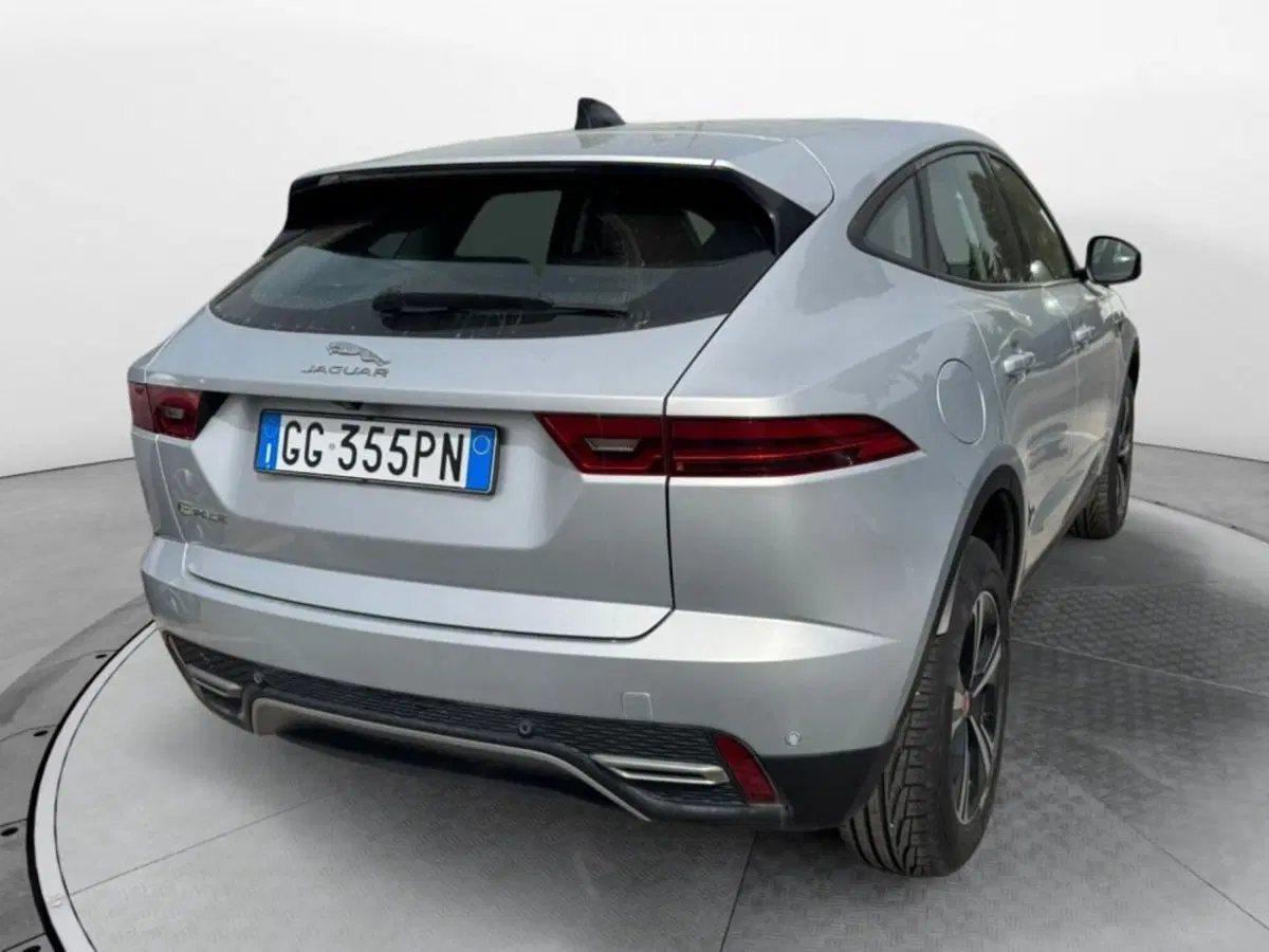 Jaguar E-Pace usata a Salerno (4)