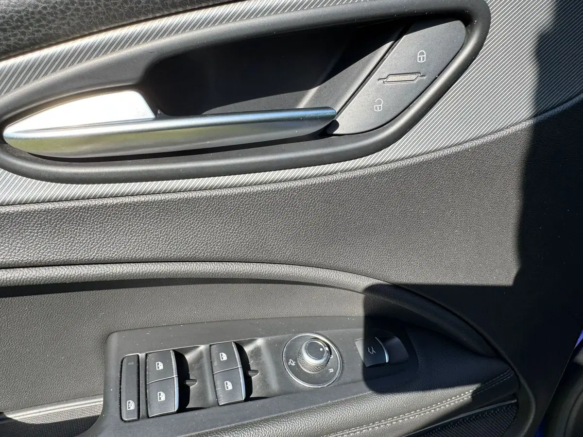 Alfa Romeo Stelvio usata a Salerno (16)