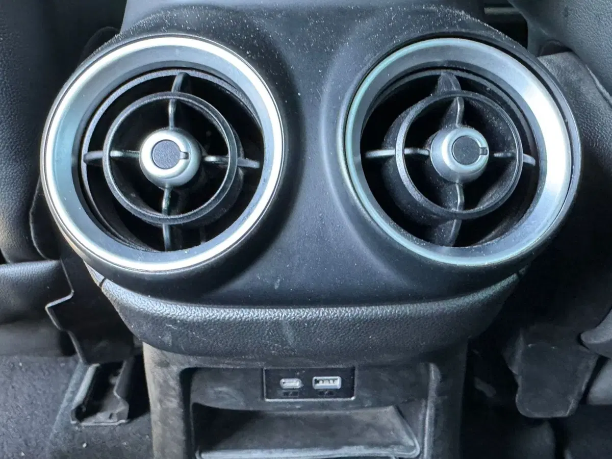 Alfa Romeo Stelvio usata a Salerno (17)