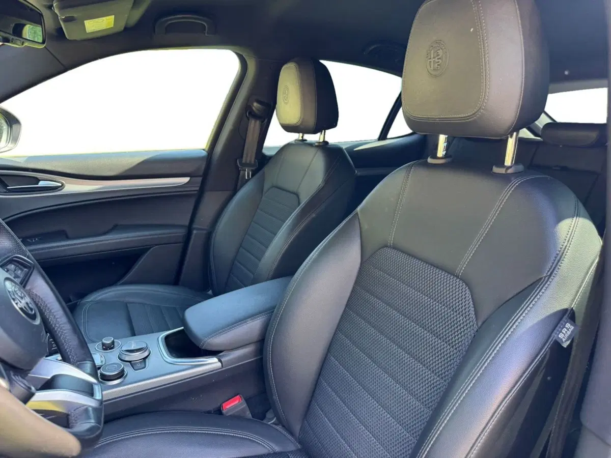 Alfa Romeo Stelvio usata a Salerno (6)