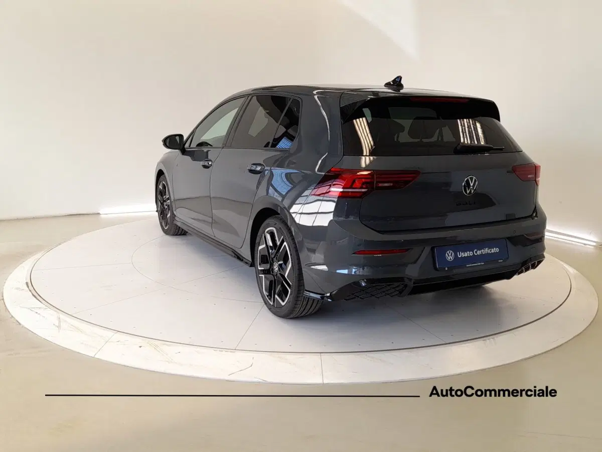 Volkswagen Golf nuova a Bologna (4)