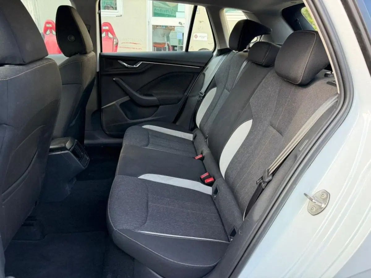Skoda Kamiq usata a Salerno (7)