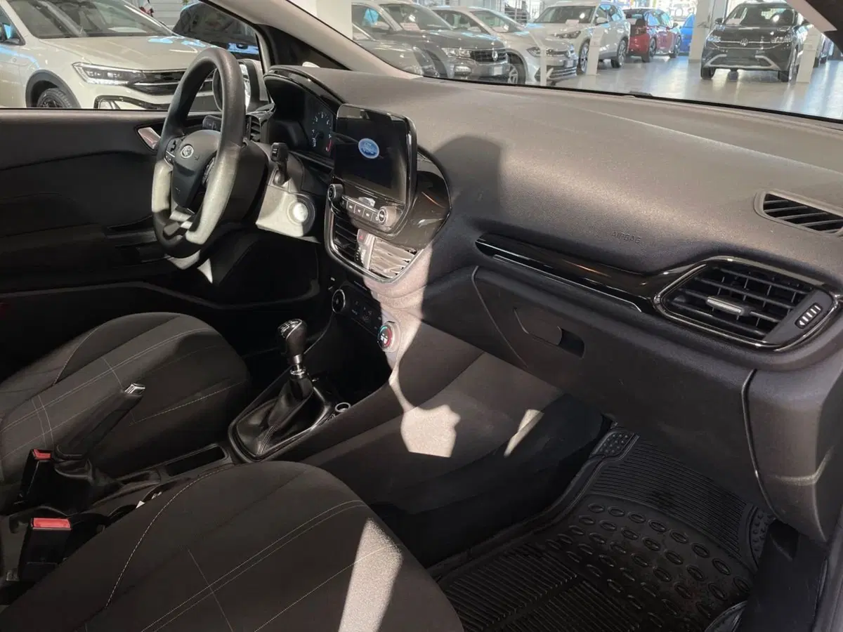 Ford Fiesta usata a Prato (17)