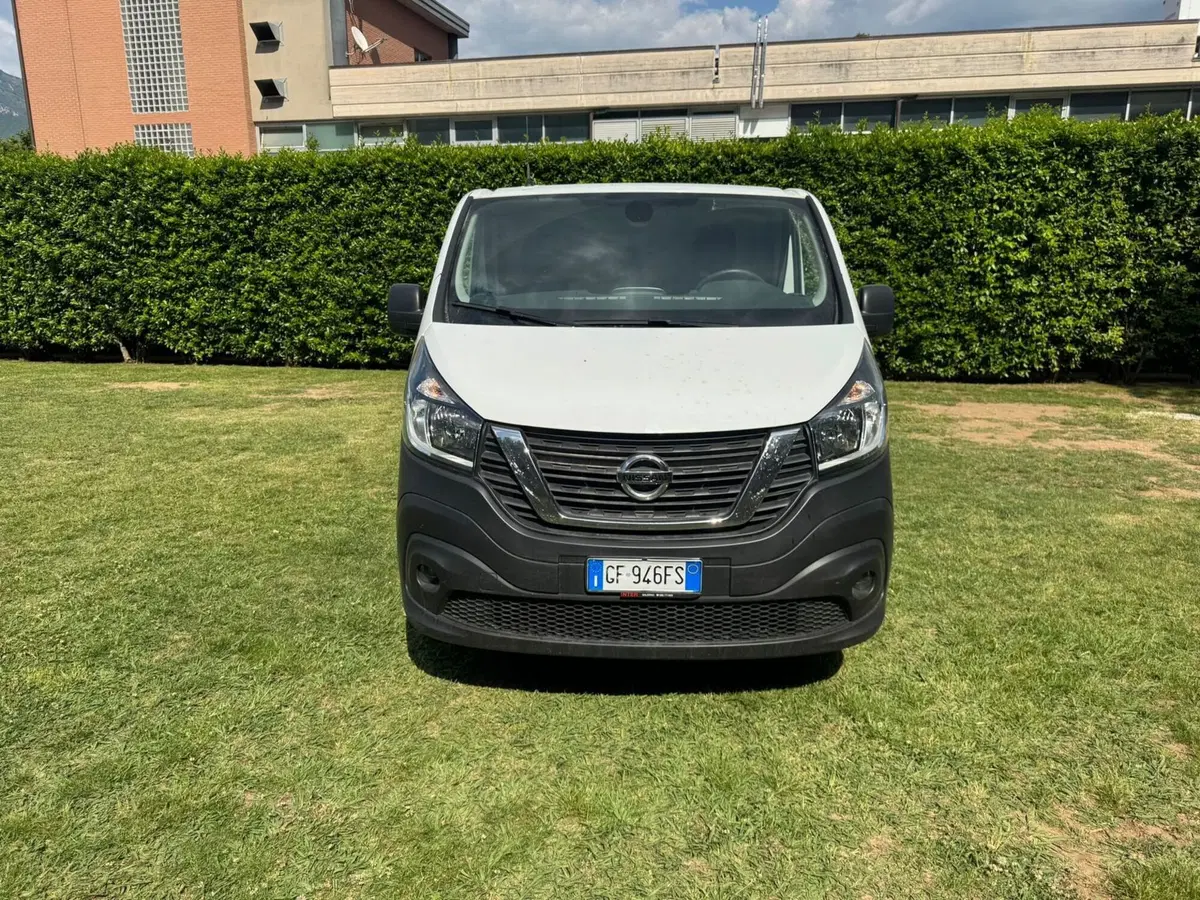 Nissan NV300 Furgone usata a Salerno (9)