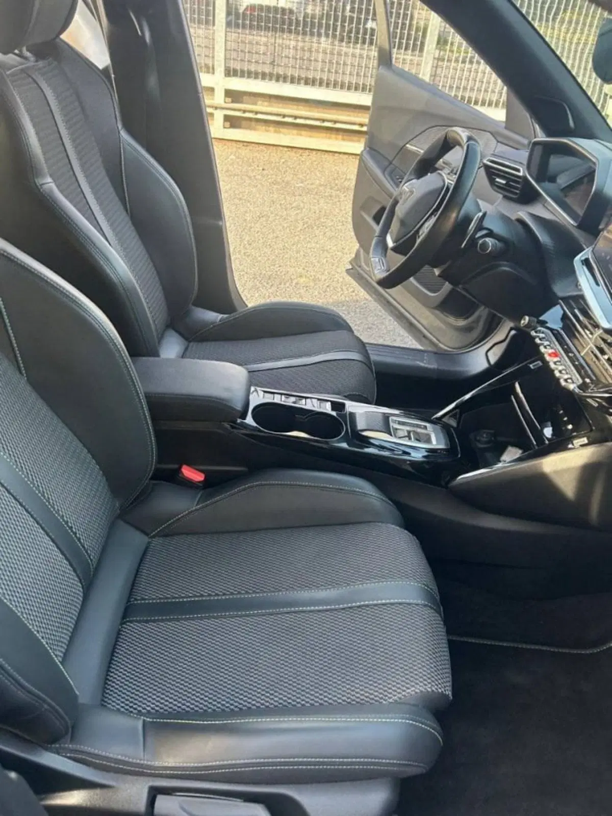 Peugeot 2008 usata a Salerno (14)