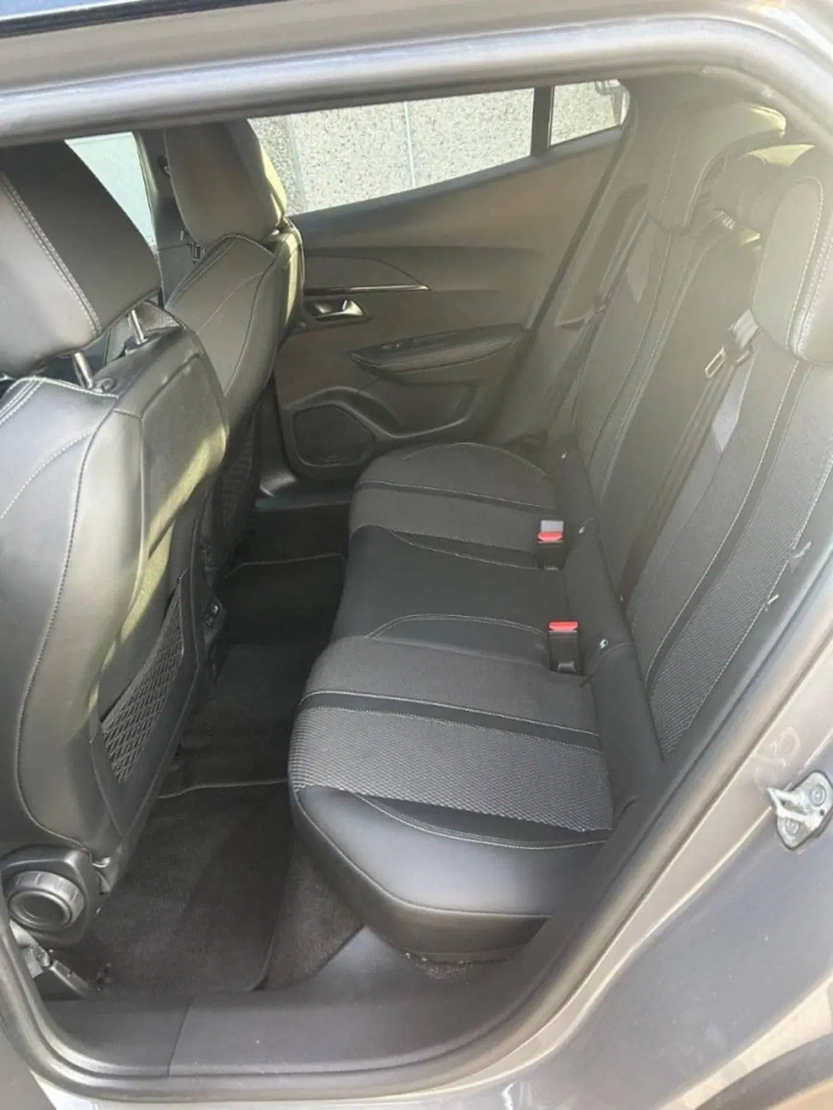 Peugeot 2008 usata a Salerno (7)