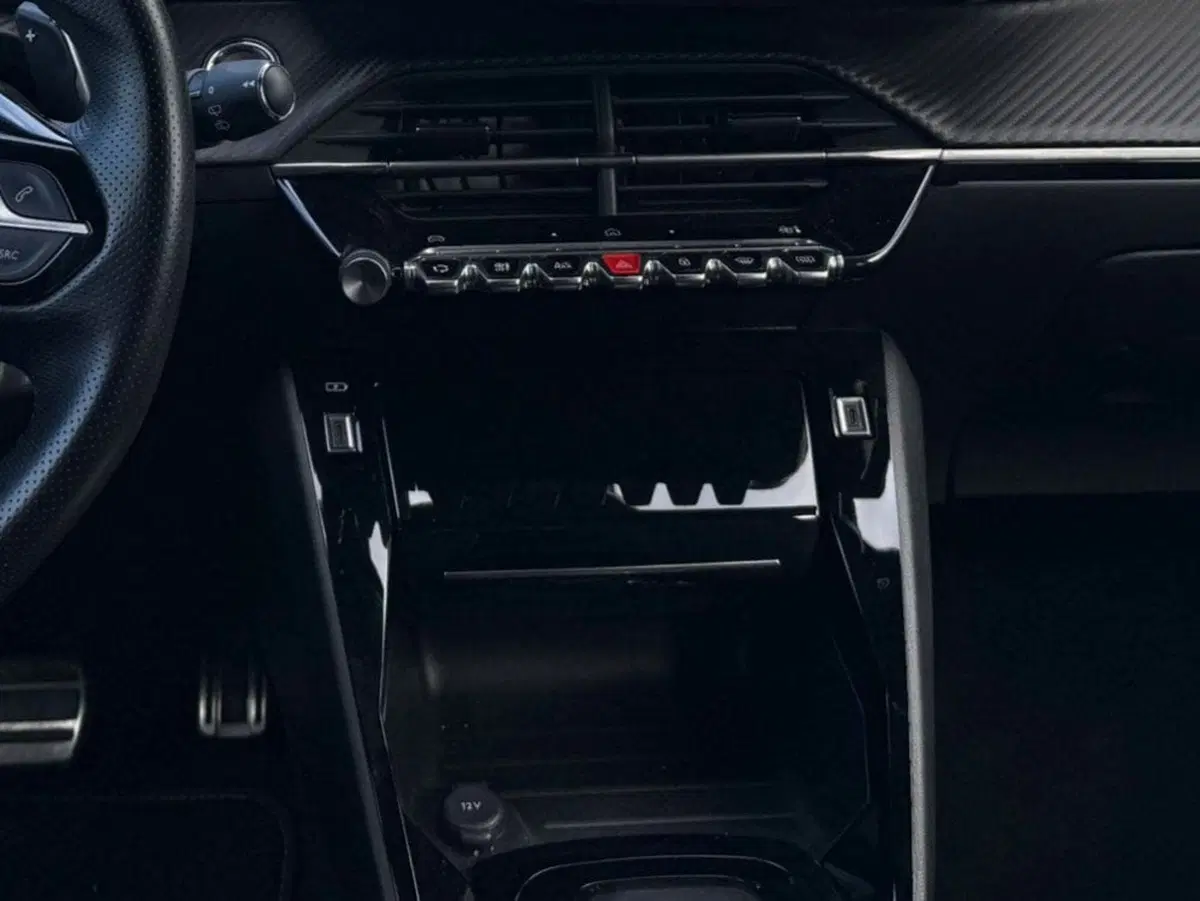 Peugeot 2008 usata a Salerno (15)