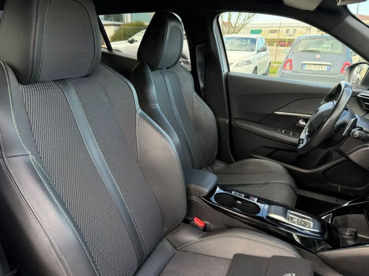 Peugeot 2008 usata a Salerno (6)