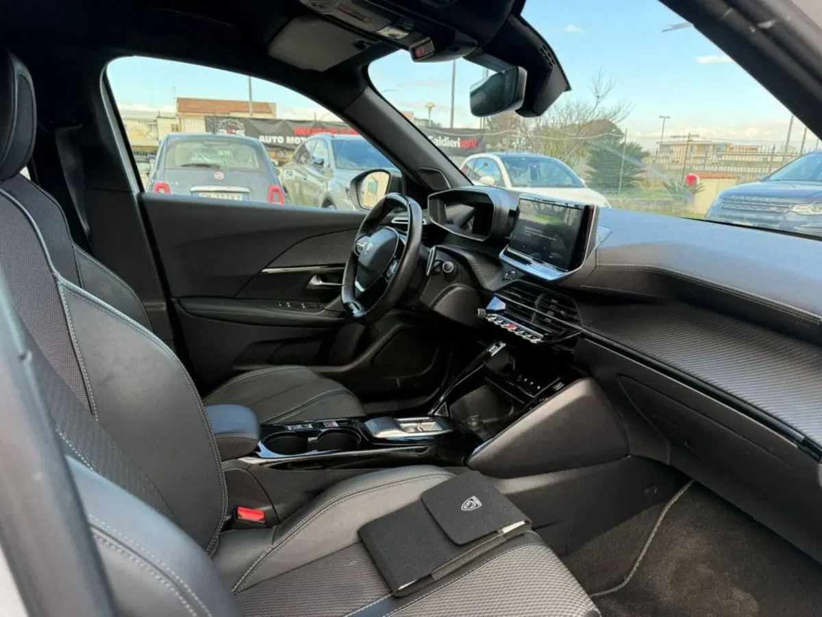Peugeot 2008 usata a Salerno (8)