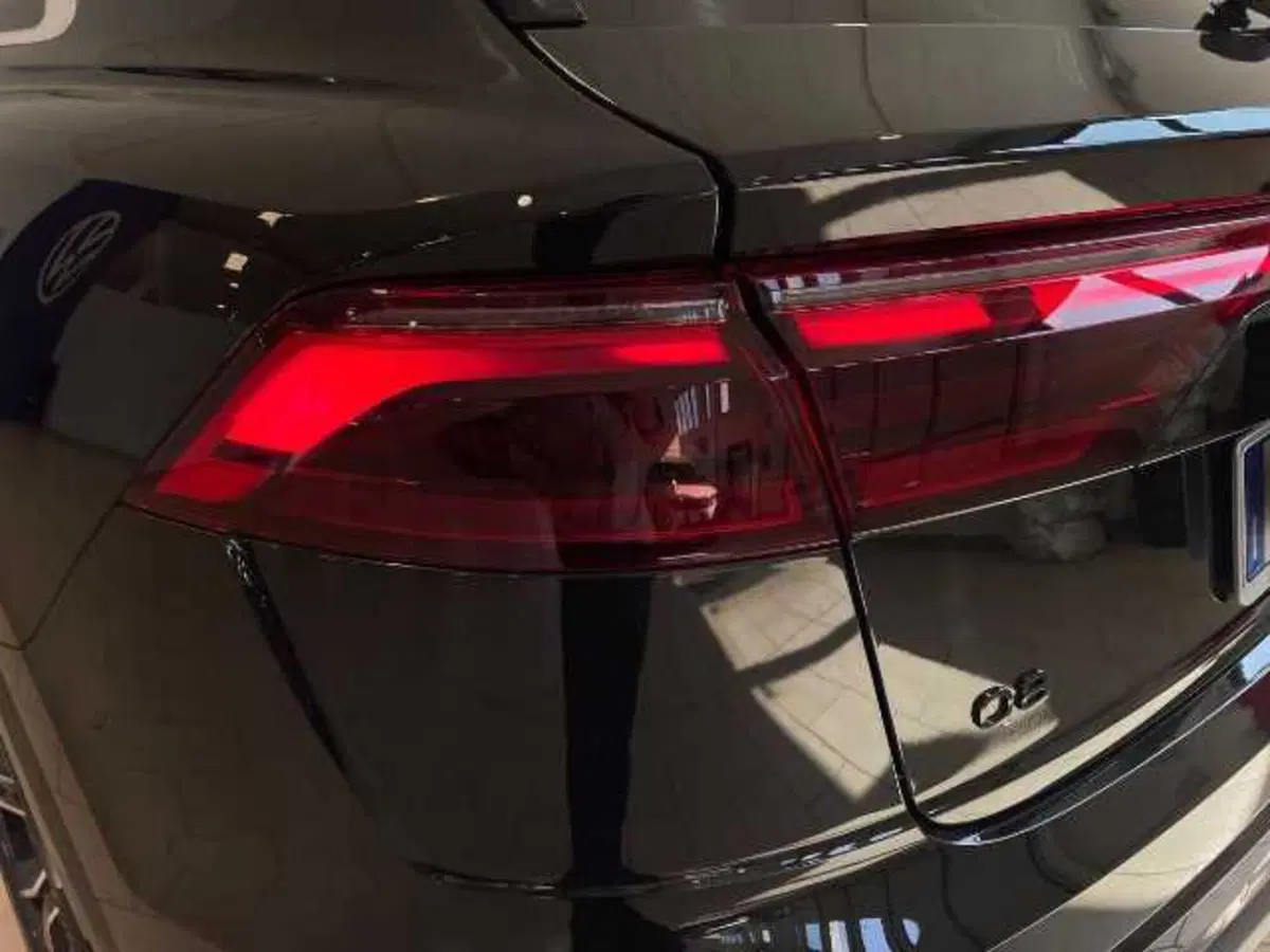 Audi Q8 usata a Prato (10)