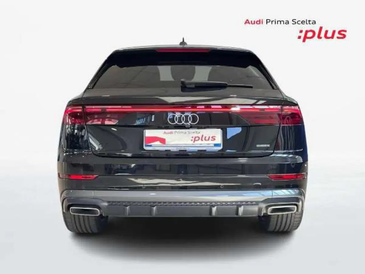 Audi Q8 usata a Prato (11)