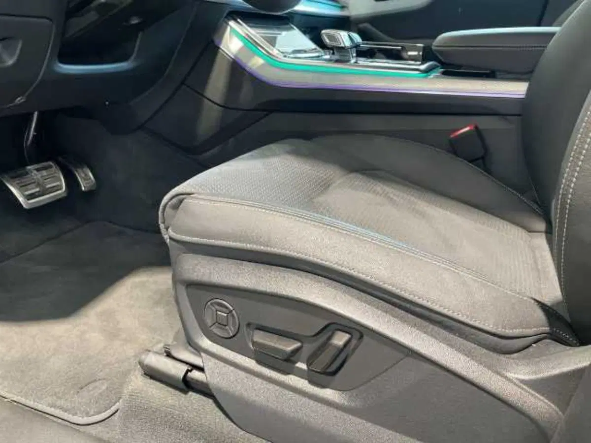 Audi Q8 usata a Prato (16)