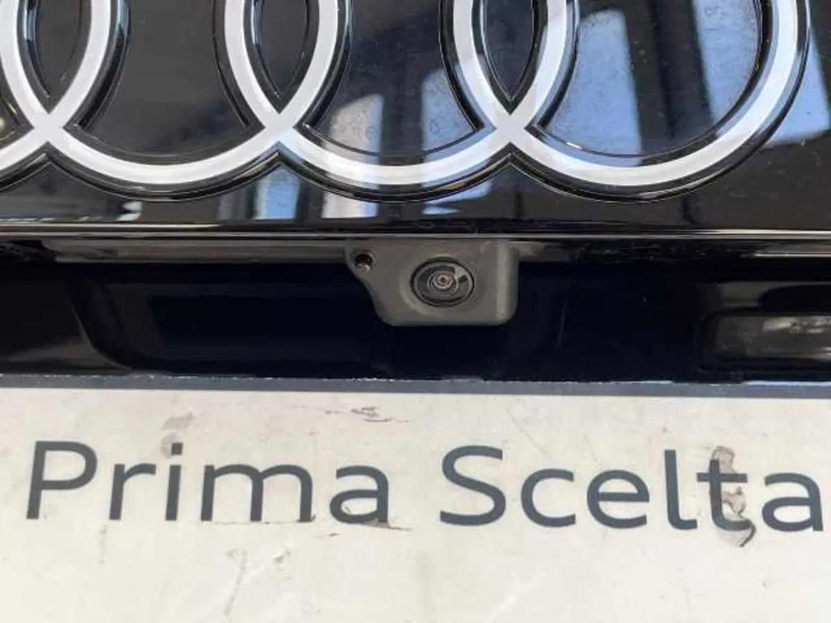 Audi Q8 usata a Prato (18)