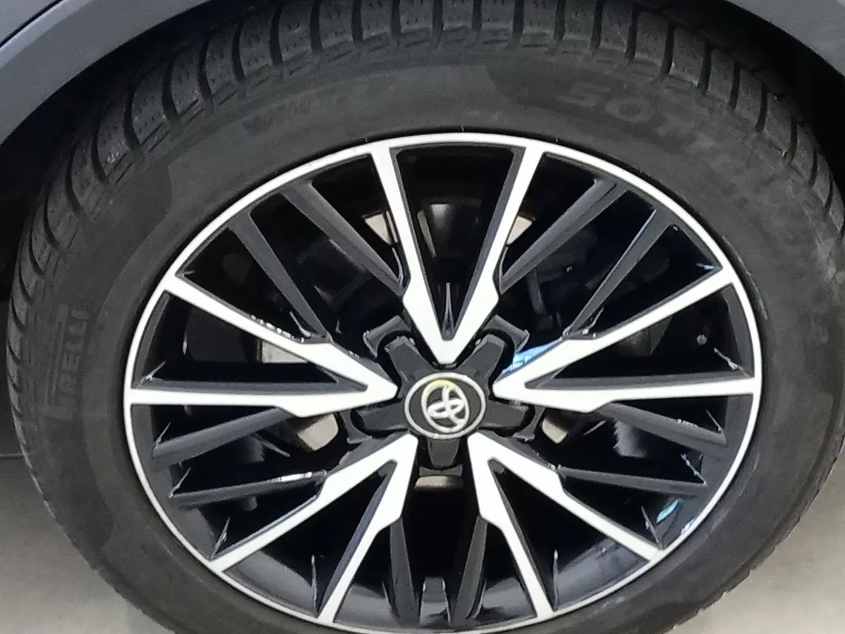 Toyota Toyota C-HR usata a Rimini (17)