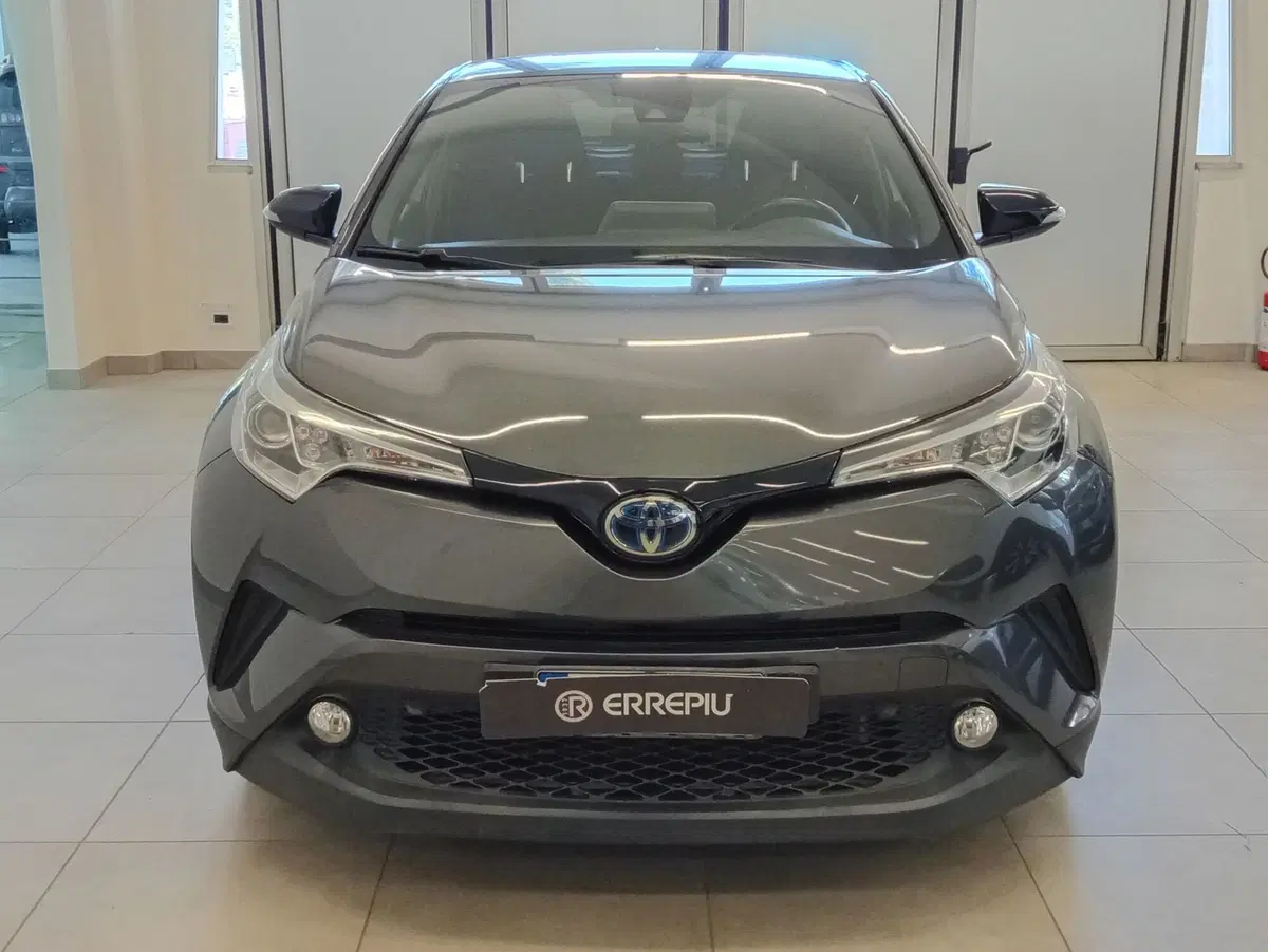 Toyota Toyota C-HR usata a Rimini (3)