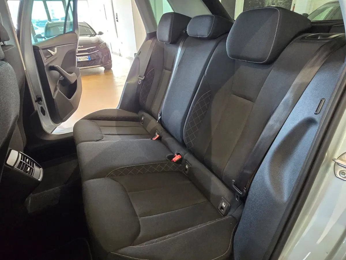 Skoda Kamiq usata a Rimini (11)