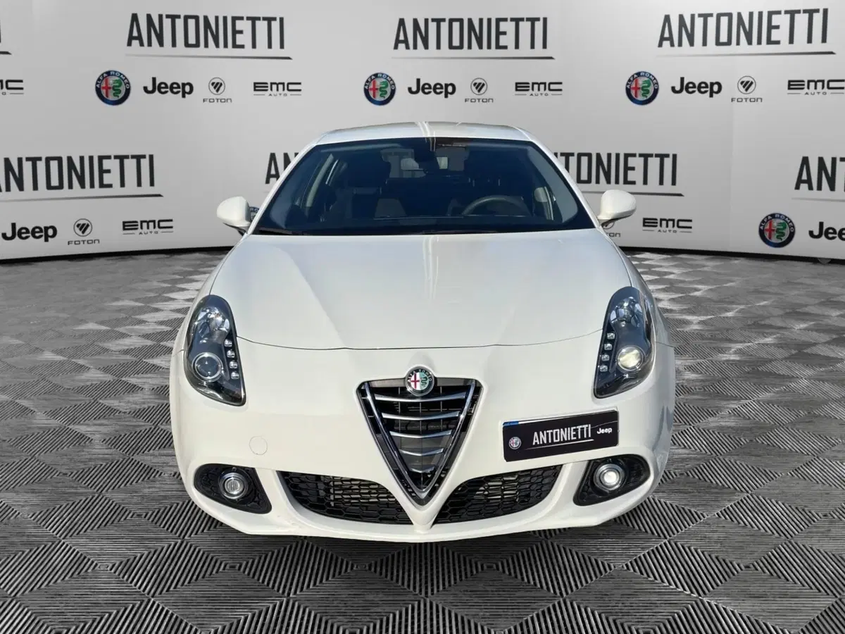 Alfa Romeo Giulietta usata a Ancona (2)